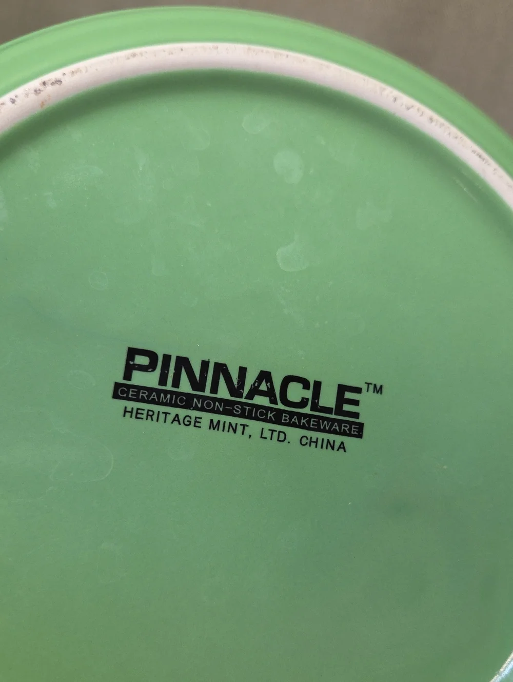 Pinnacle Green Round Ceramic Non-Stick Covered Dutch Oven  Pot w/ Lid